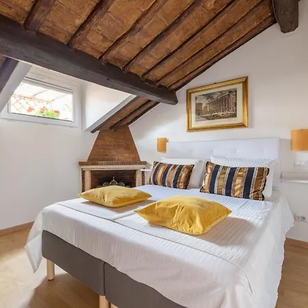 Apartman Attico Con Terrazza Privata Silenzioso Casa Mem *