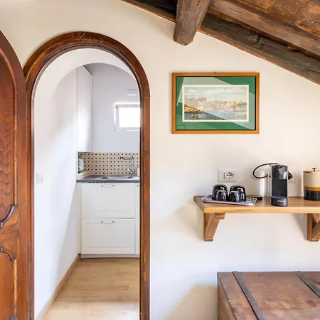 Attico Con Terrazza Privata Silenzioso Casa Mem