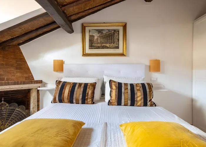 Διαμέρισμα Attico Con Terrazza Privata Silenzioso Casa Mem *