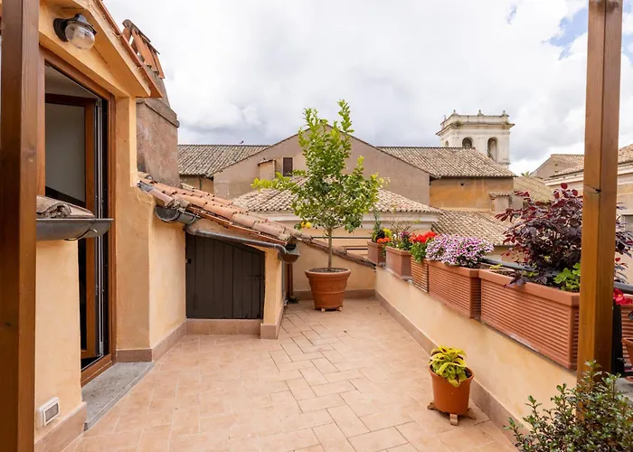 Attico Con Terrazza Privata Silenzioso Casa Mem 아파트 *