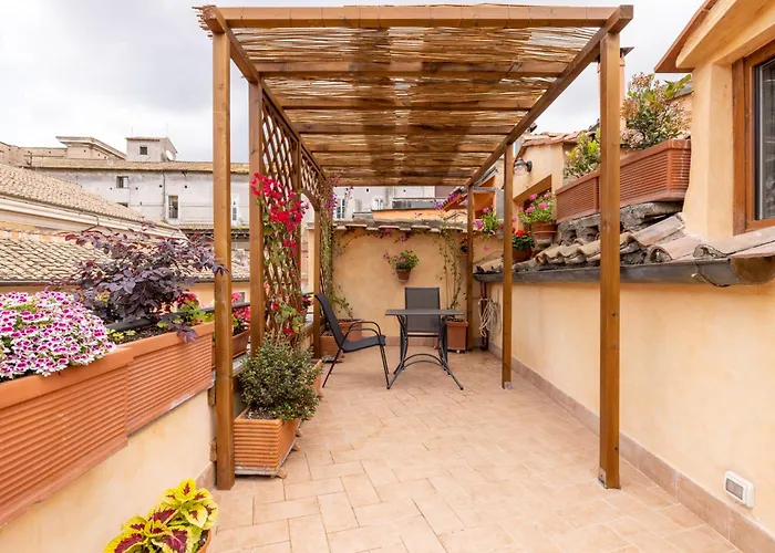 아파트 Attico Con Terrazza Privata Silenzioso Casa Mem *